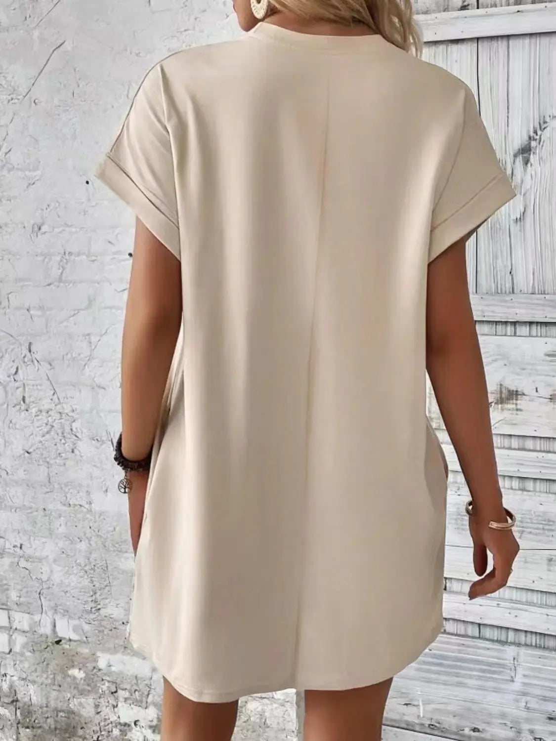Pocketed Round Neck Short Sleeve Dress - GlossiChic Collection Black / S GlossiChic Collection Dresses