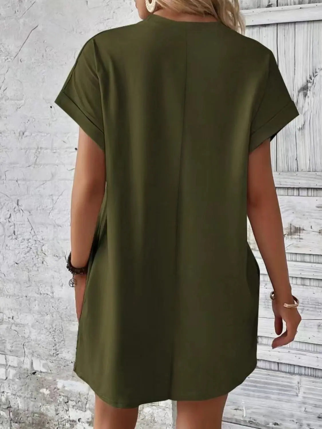Pocketed Round Neck Short Sleeve Dress - GlossiChic Collection Black / S GlossiChic Collection Dresses