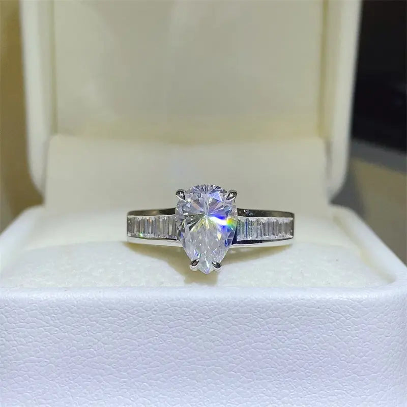 3 Carat Moissanite 925 Sterling Silver Ring - GlossiChic Collection Silver / 5 GlossiChic Collection jewelry