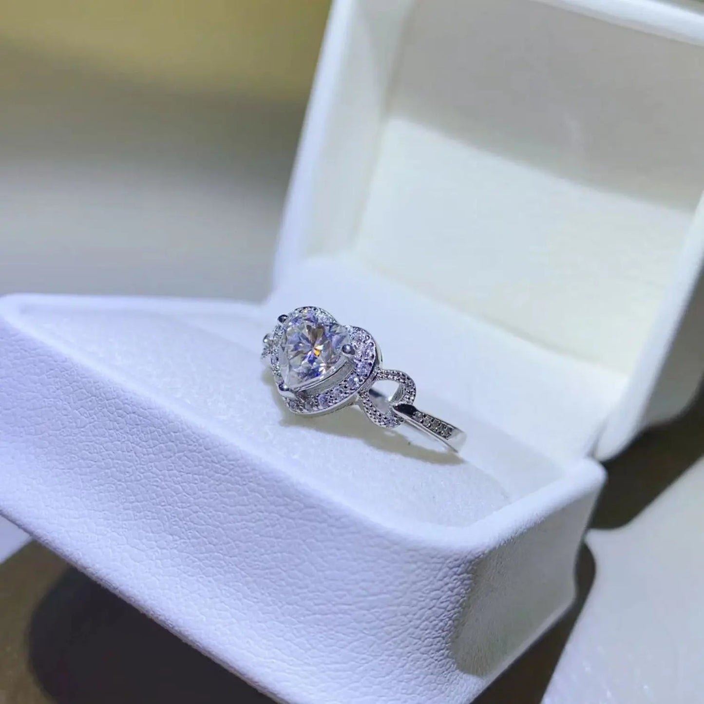 1 Carat Moissanite 925 Sterling Silver Ring - GlossiChic Collection Silver / 4.5 GlossiChic Collection jewelry