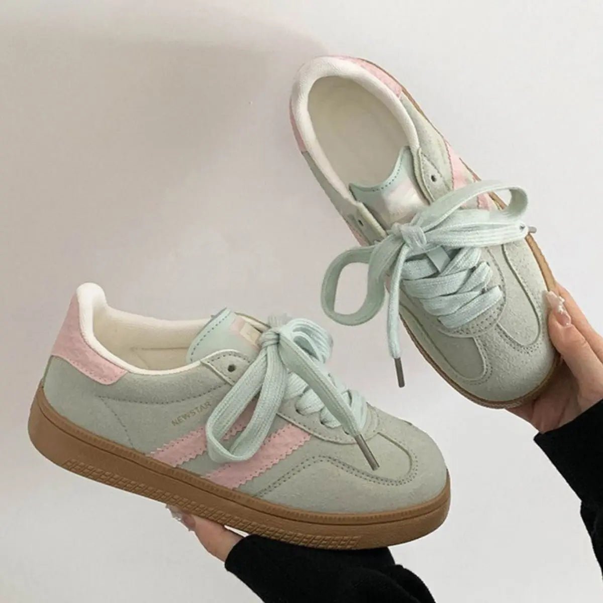 Contrast Round Toe Flat Sneakers - GlossiChic CollectionShoes