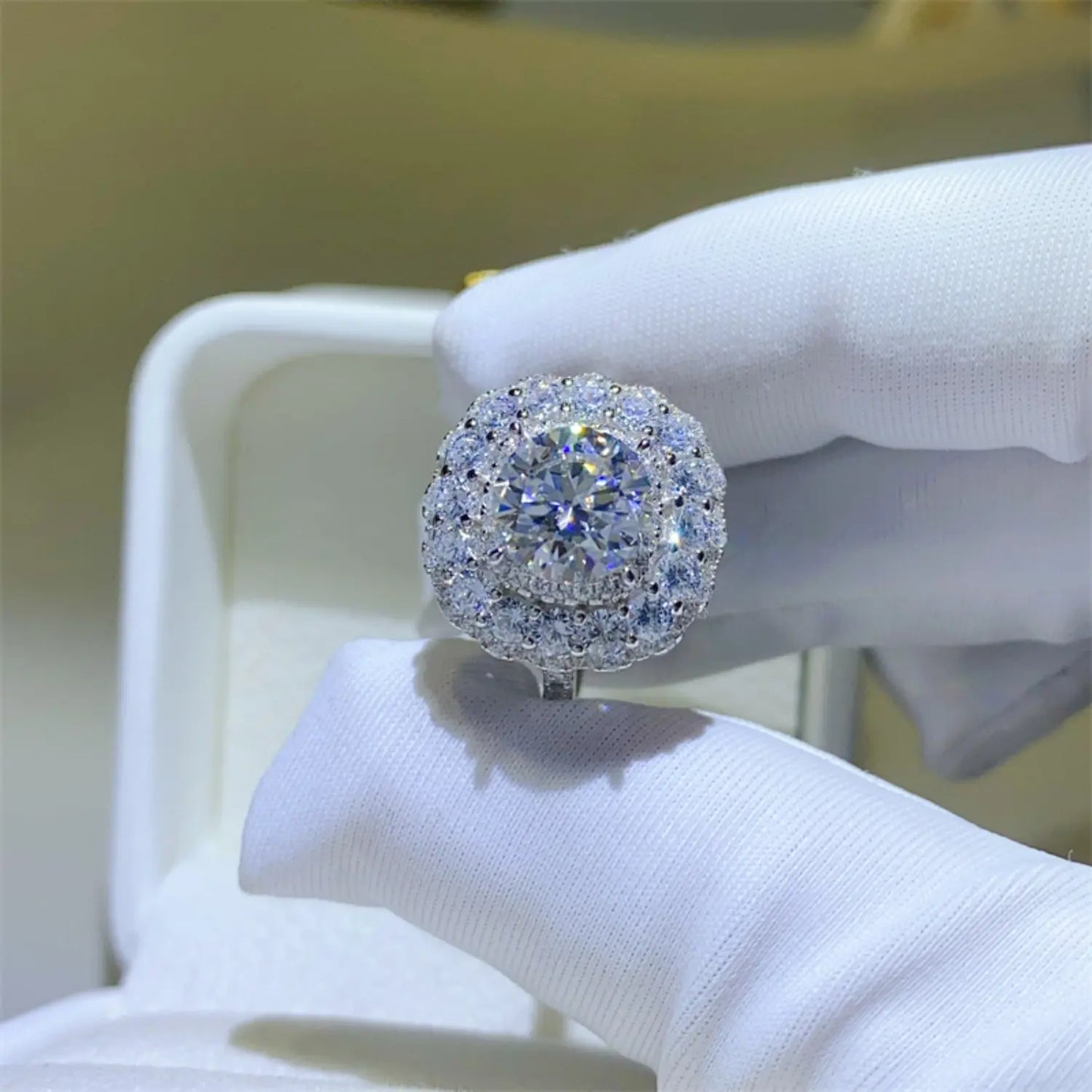 2 Carat Moissanite 925 Sterling Silver Ring - GlossiChic Collection Silver / 5 GlossiChic Collection jewelry