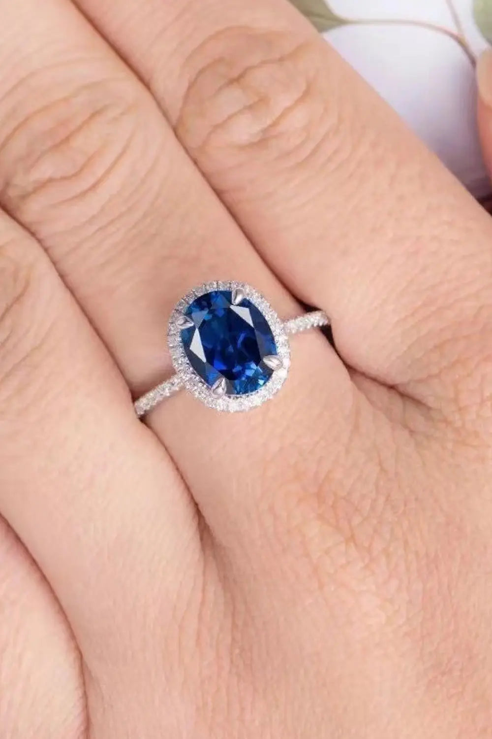 2 Carat Moissanite Pigeon Egg Ring - GlossiChic Collection Pigeon Egg / 4 GlossiChic Collection jewelry