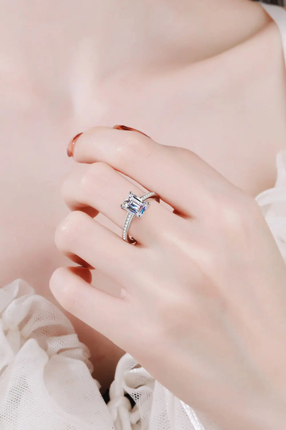 925 Sterling Silver Side Stone Moissanite Ring - GlossiChic Collection Silver / 4 GlossiChic Collection jewelry