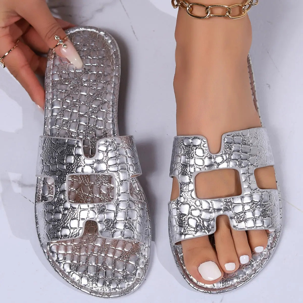 Crocodile Pattern Open-Toe PU Leather Sandals - GlossiChic Collection