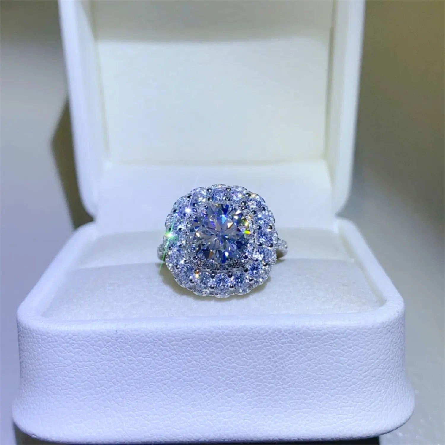 2 Carat Moissanite 925 Sterling Silver Ring - GlossiChic Collection Silver / 5 GlossiChic Collection jewelry