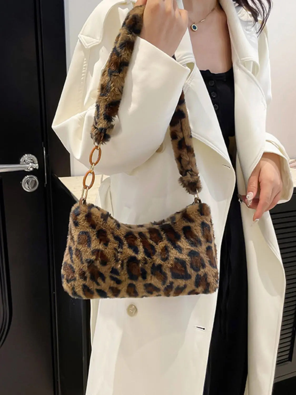 Leopard Fluff Shoulder Bag Trendsi