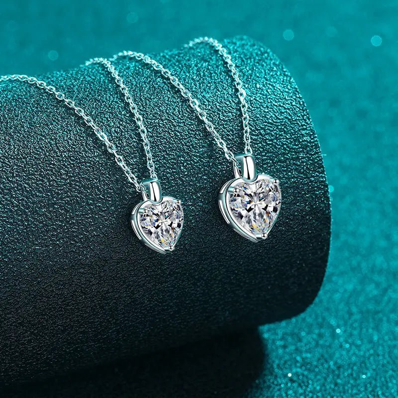 2 Carat Moissanite 925 Sterling Silver Heart Shape Necklace - GlossiChic CollectionNecklace