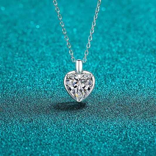 2 Carat Moissanite 925 Sterling Silver Heart Shape Necklace - GlossiChic CollectionNecklace