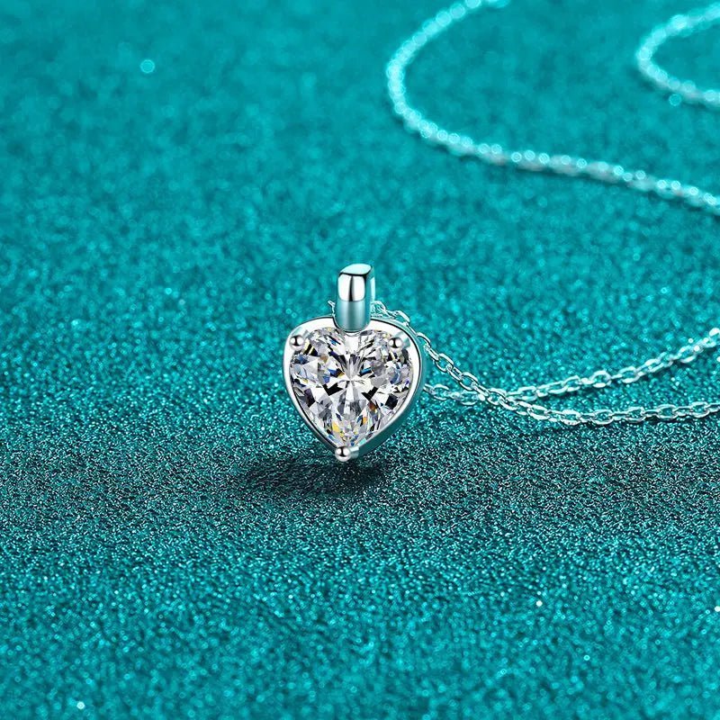 2 Carat Moissanite 925 Sterling Silver Heart Shape Necklace - GlossiChic CollectionNecklace