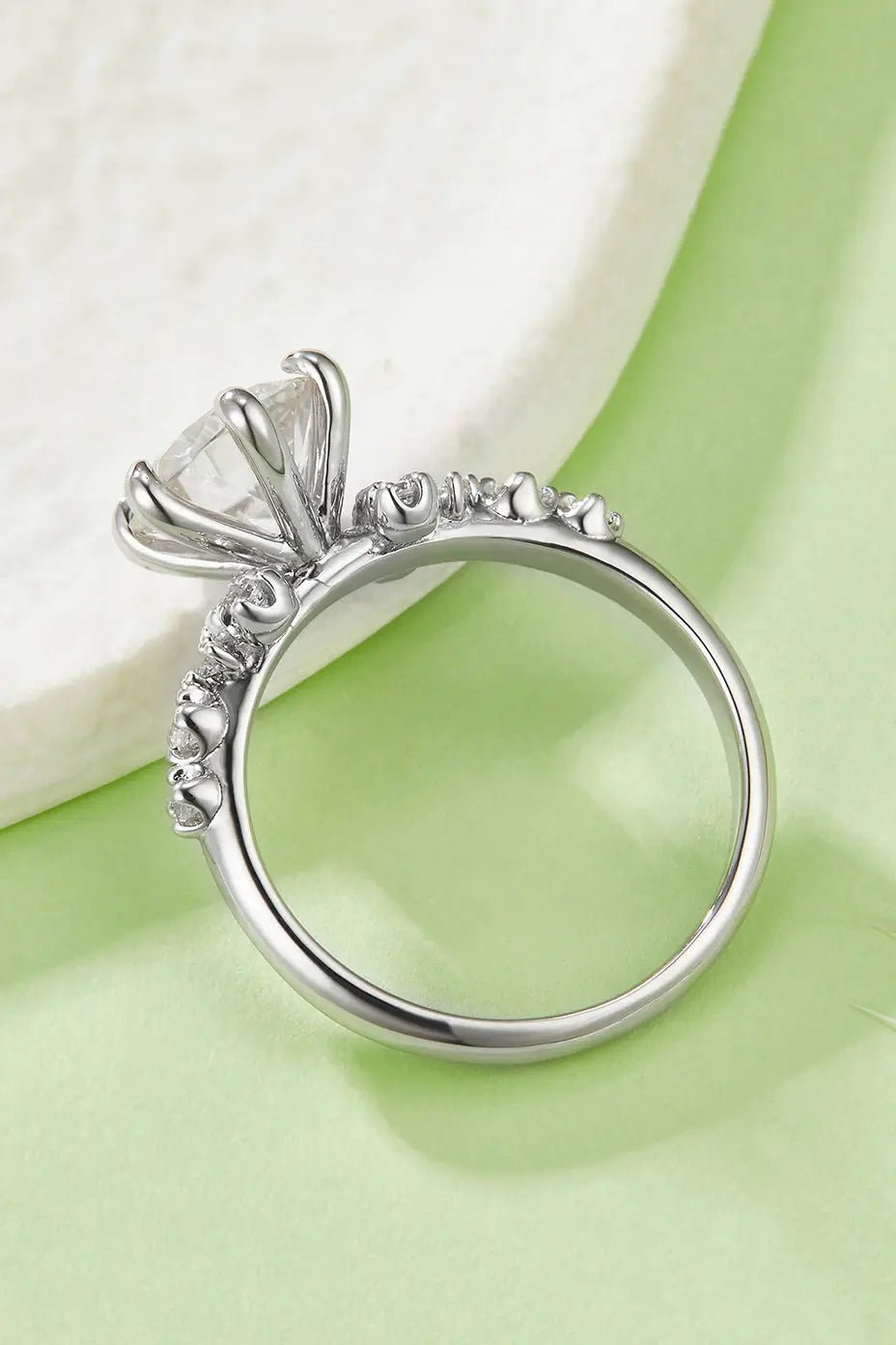 2 Carat Moissanite 925 Sterling Silver Ring - GlossiChic CollectionRings