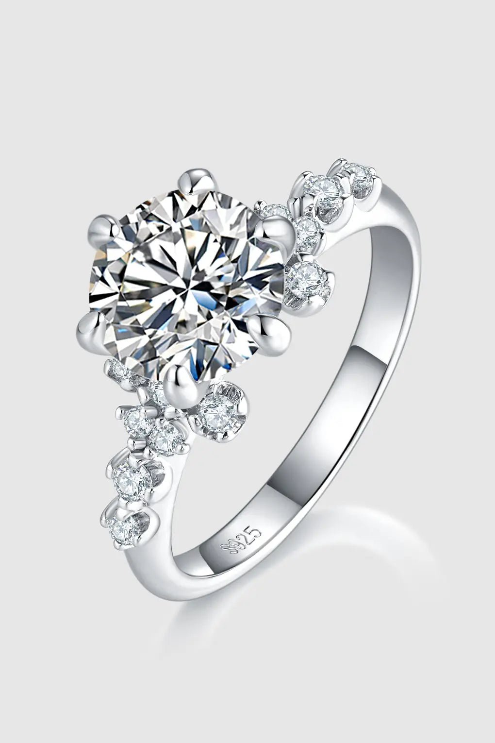 2 Carat Moissanite 925 Sterling Silver Ring - GlossiChic CollectionRings