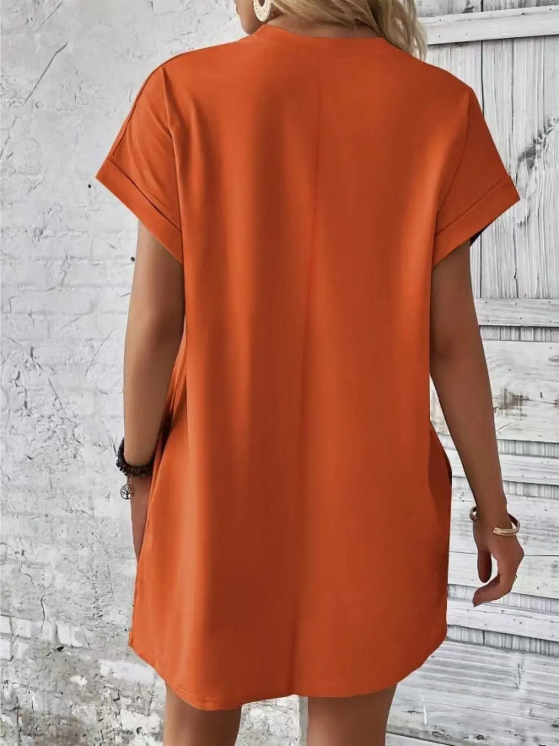 Pocketed Round Neck Short Sleeve Dress Trendsi