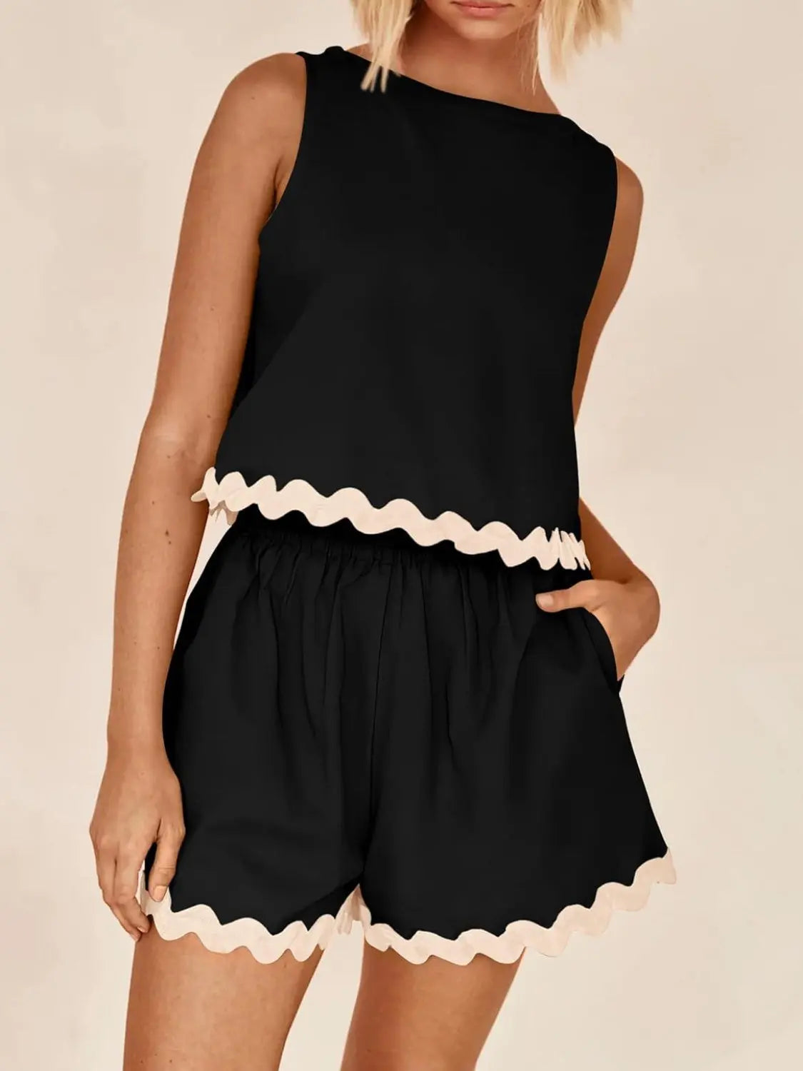 Contrast Trim Sleeveless Top and Shorts Set - GlossiChic Collection