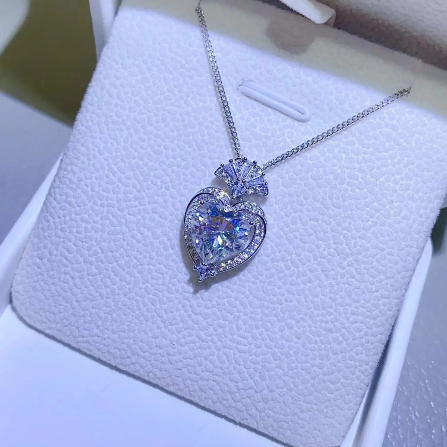 3 Carat Moissanite 925 Sterling Silver Heart Pendant Necklace - GlossiChic Collection