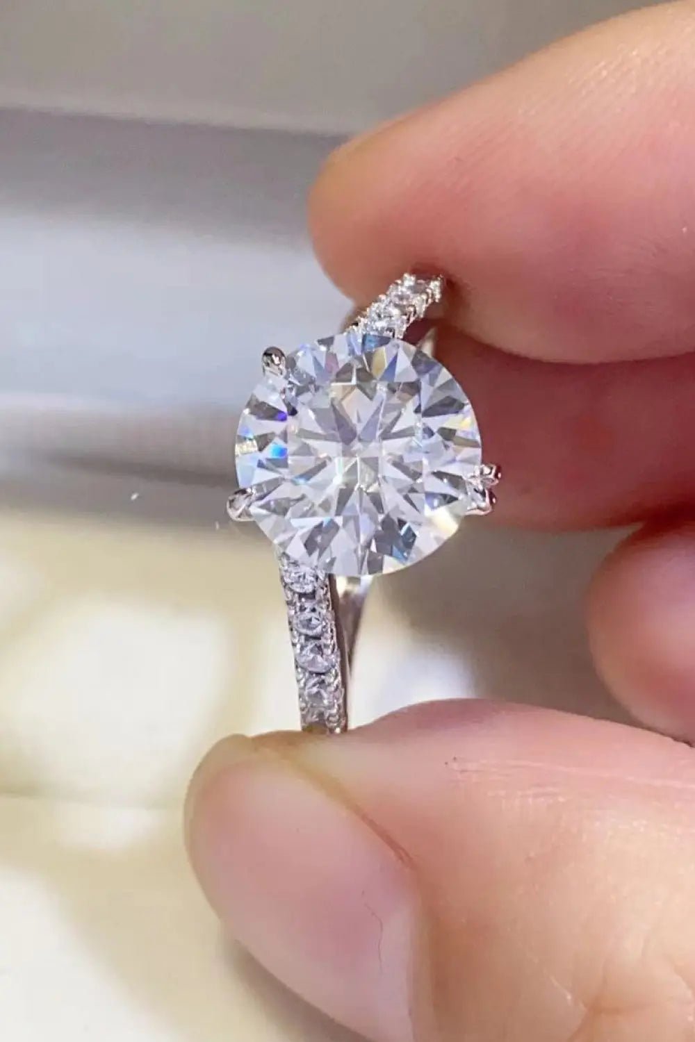 3 Carat Moissanite 925 Sterling Silver Ring - GlossiChic Collectionjewelry