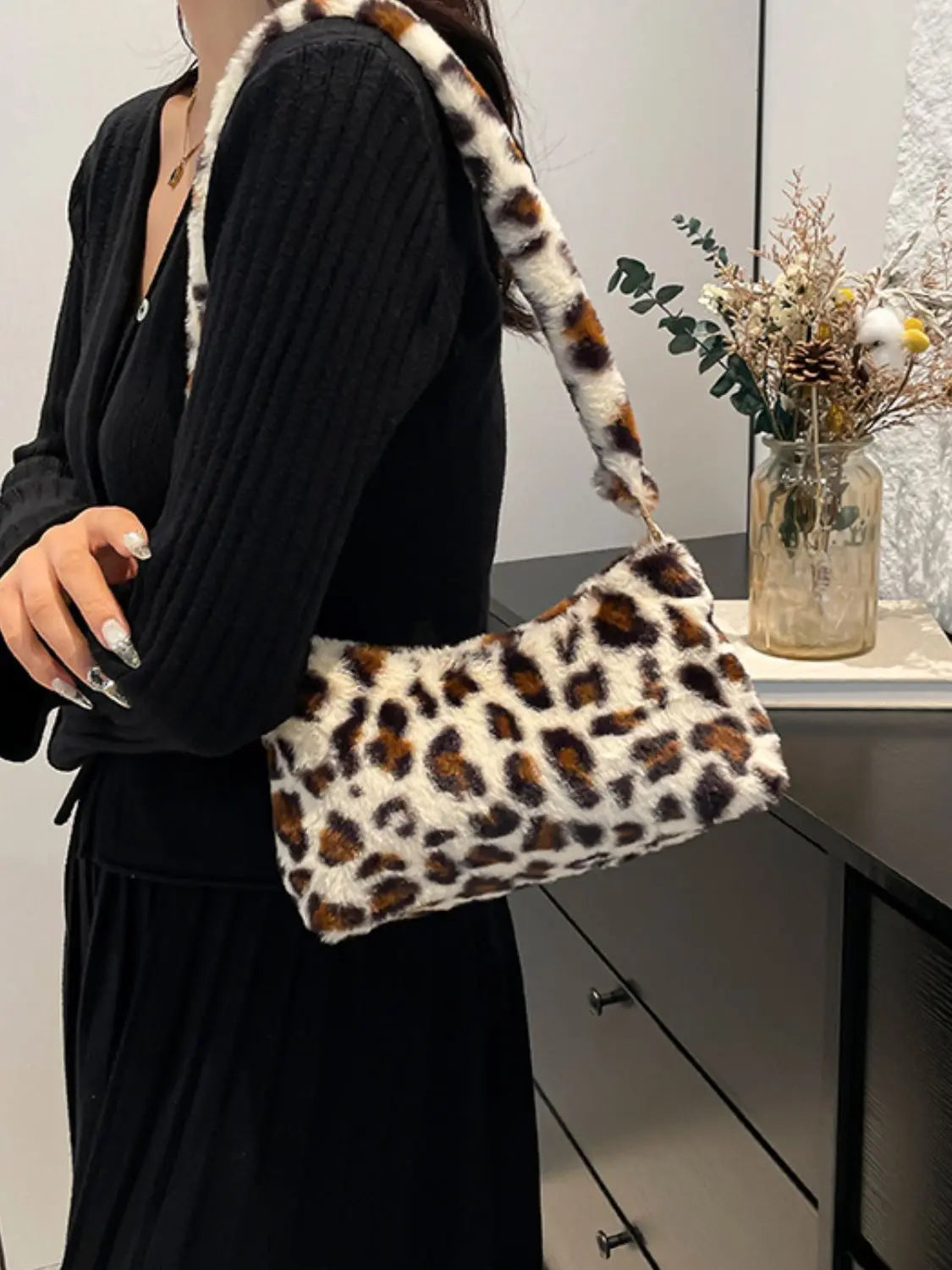 Leopard Fluff Shoulder Bag Trendsi