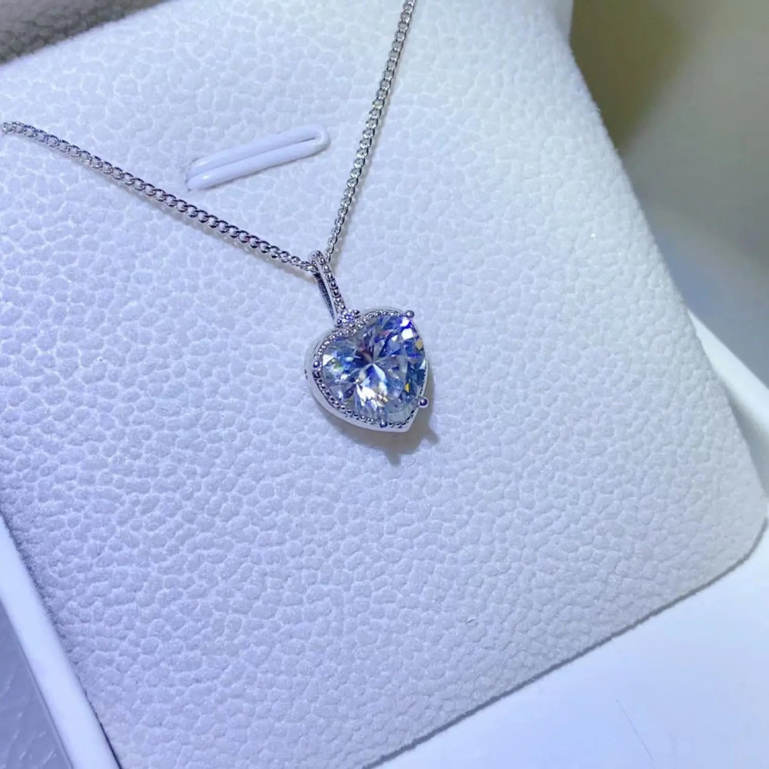 2 Carat Moissanite 925 Sterling Silver Necklace - GlossiChic Collection