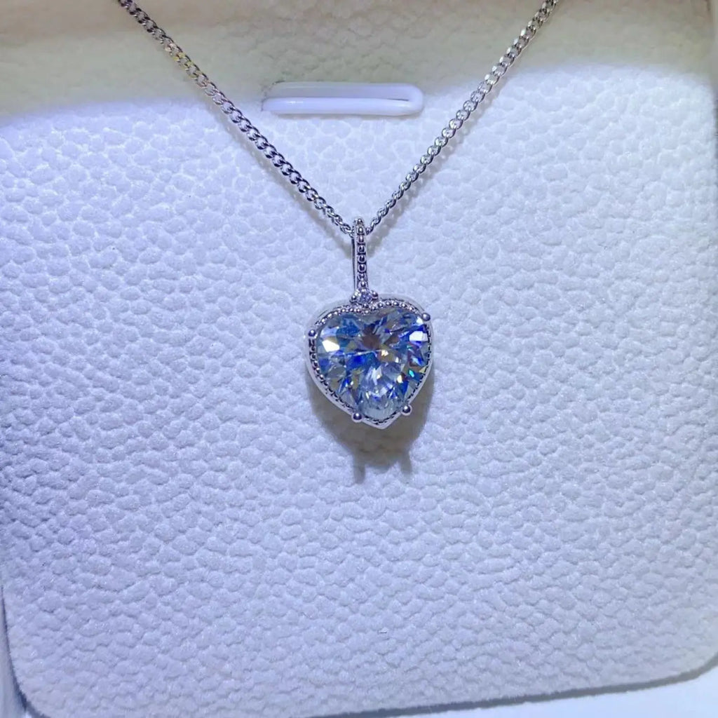 2 Carat Moissanite 925 Sterling Silver Necklace - GlossiChic Collection Silver / One Size GlossiChic Collection jewelry