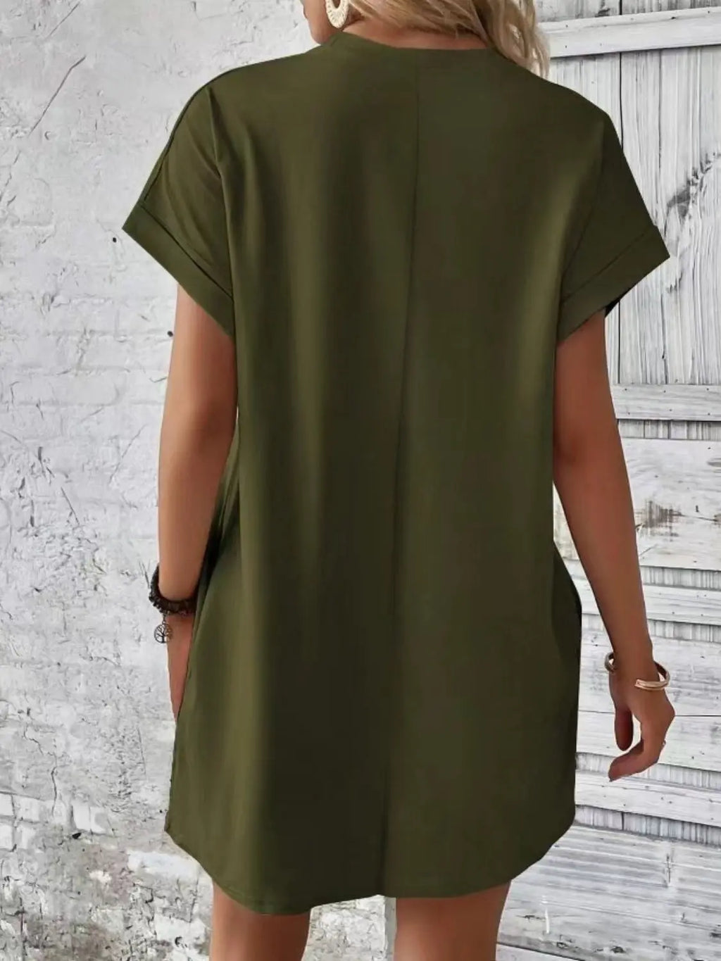Pocketed Round Neck Short Sleeve Dress - GlossiChic Collection Black / S GlossiChic Collection Dresses