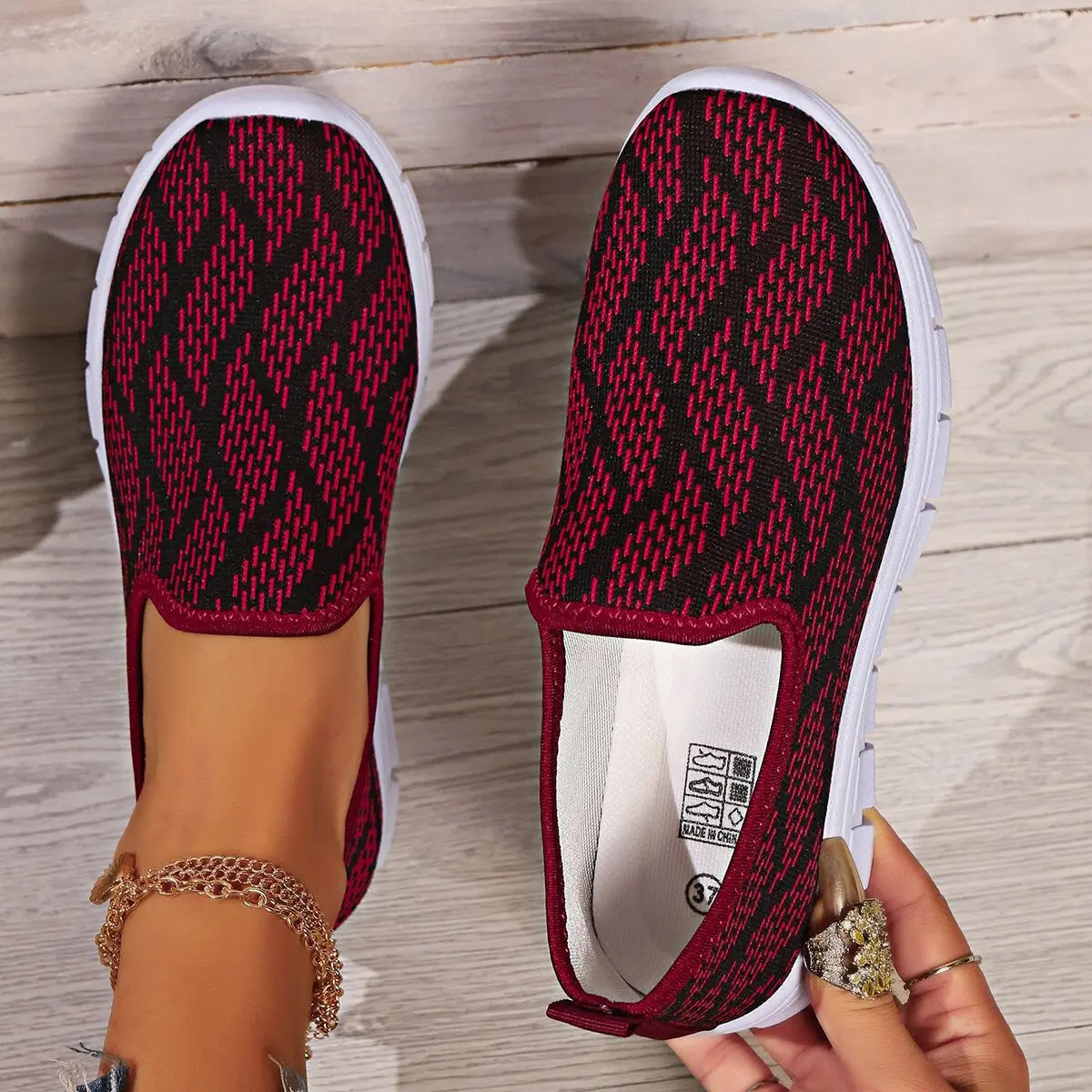 Round Toe Flat Slip-Ons Trendsi