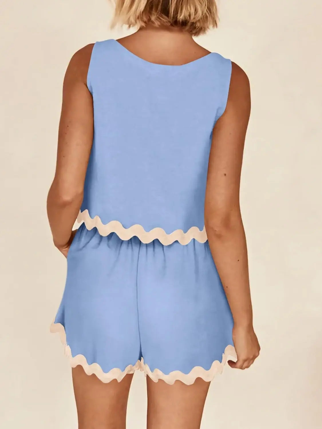 Contrast Trim Sleeveless Top and Shorts Set - GlossiChic Collection