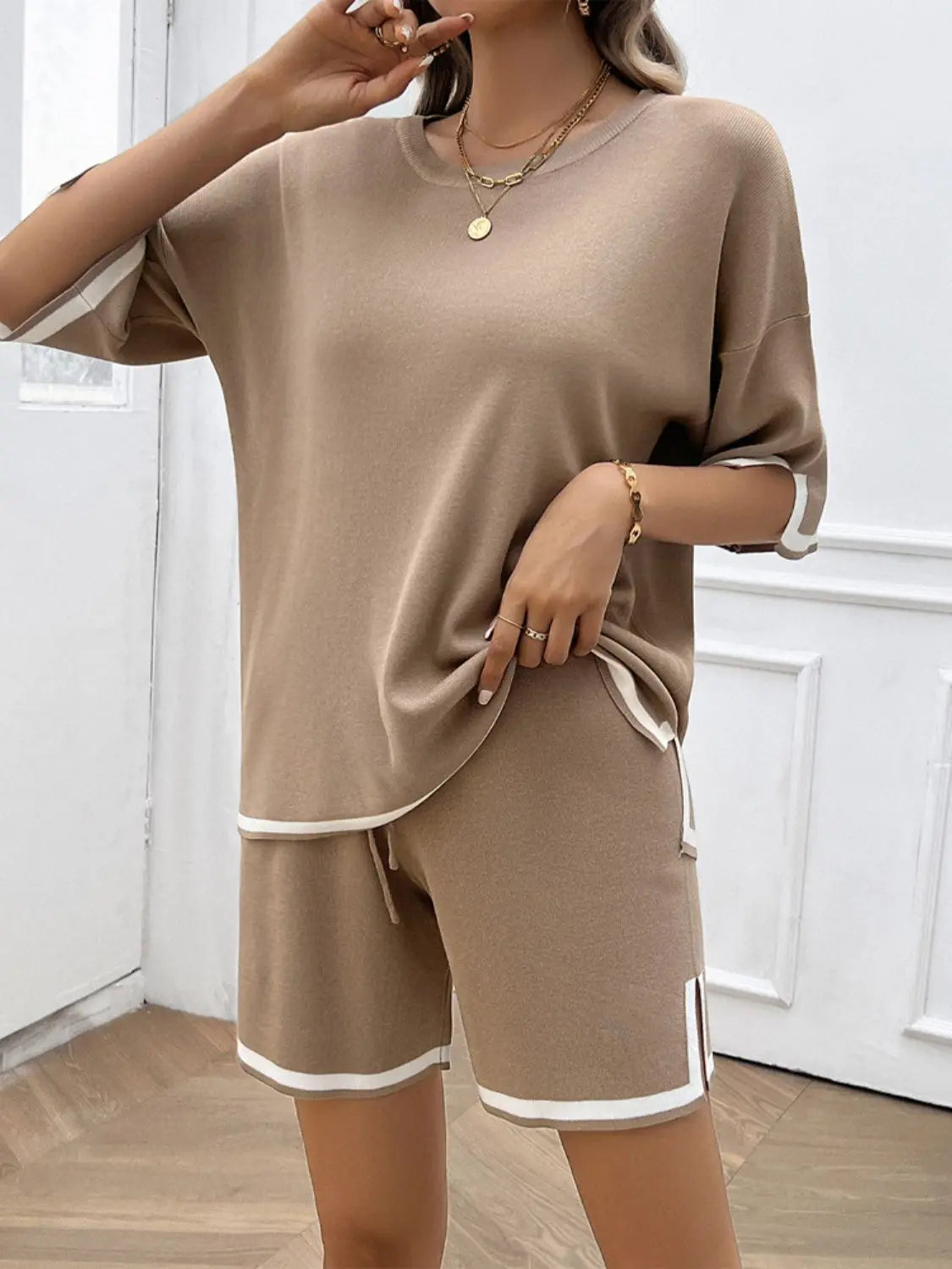 Contrast Trim Round Neck Top and Shorts Set Trendsi