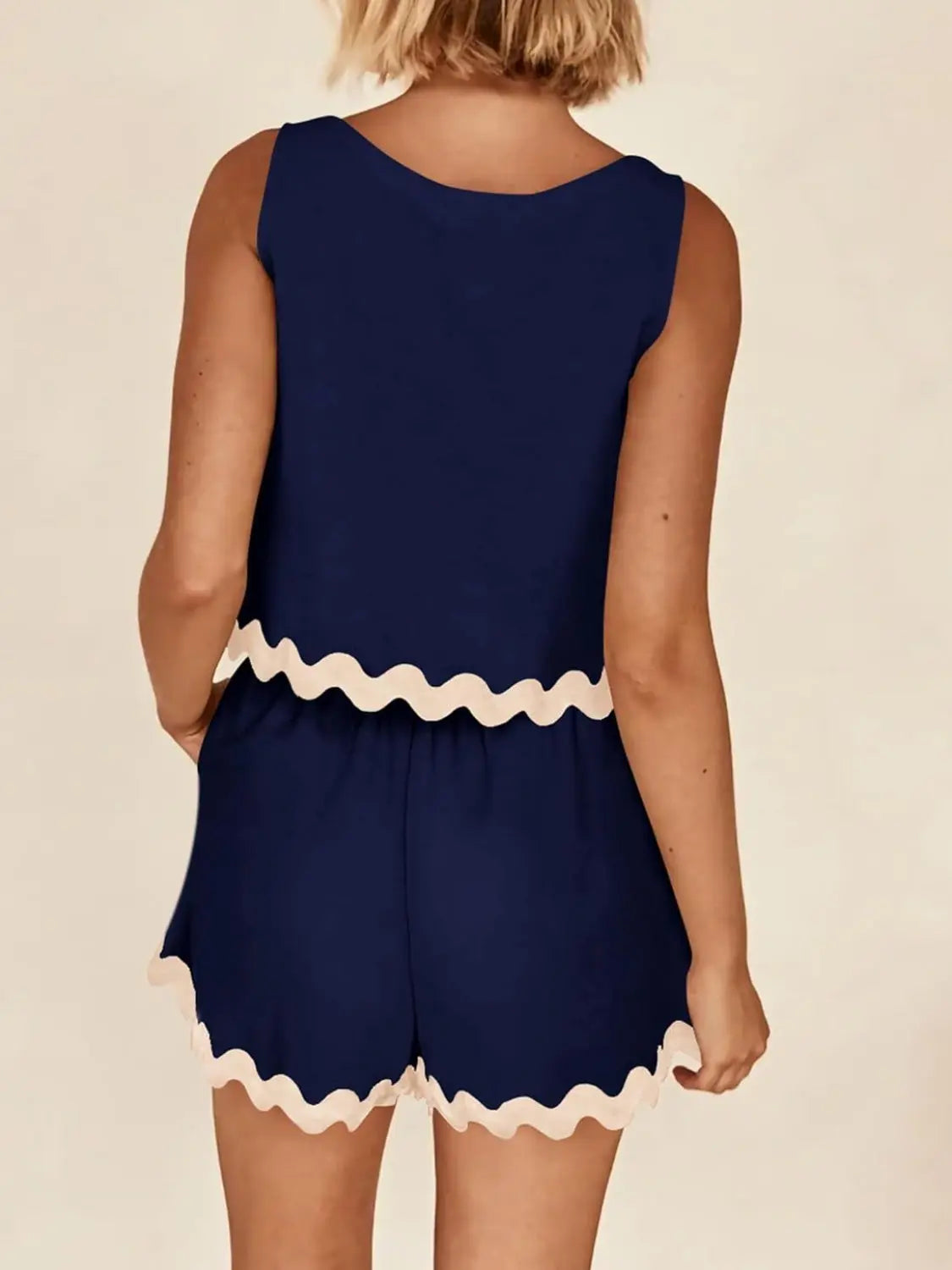 Contrast Trim Sleeveless Top and Shorts Set - GlossiChic Collection