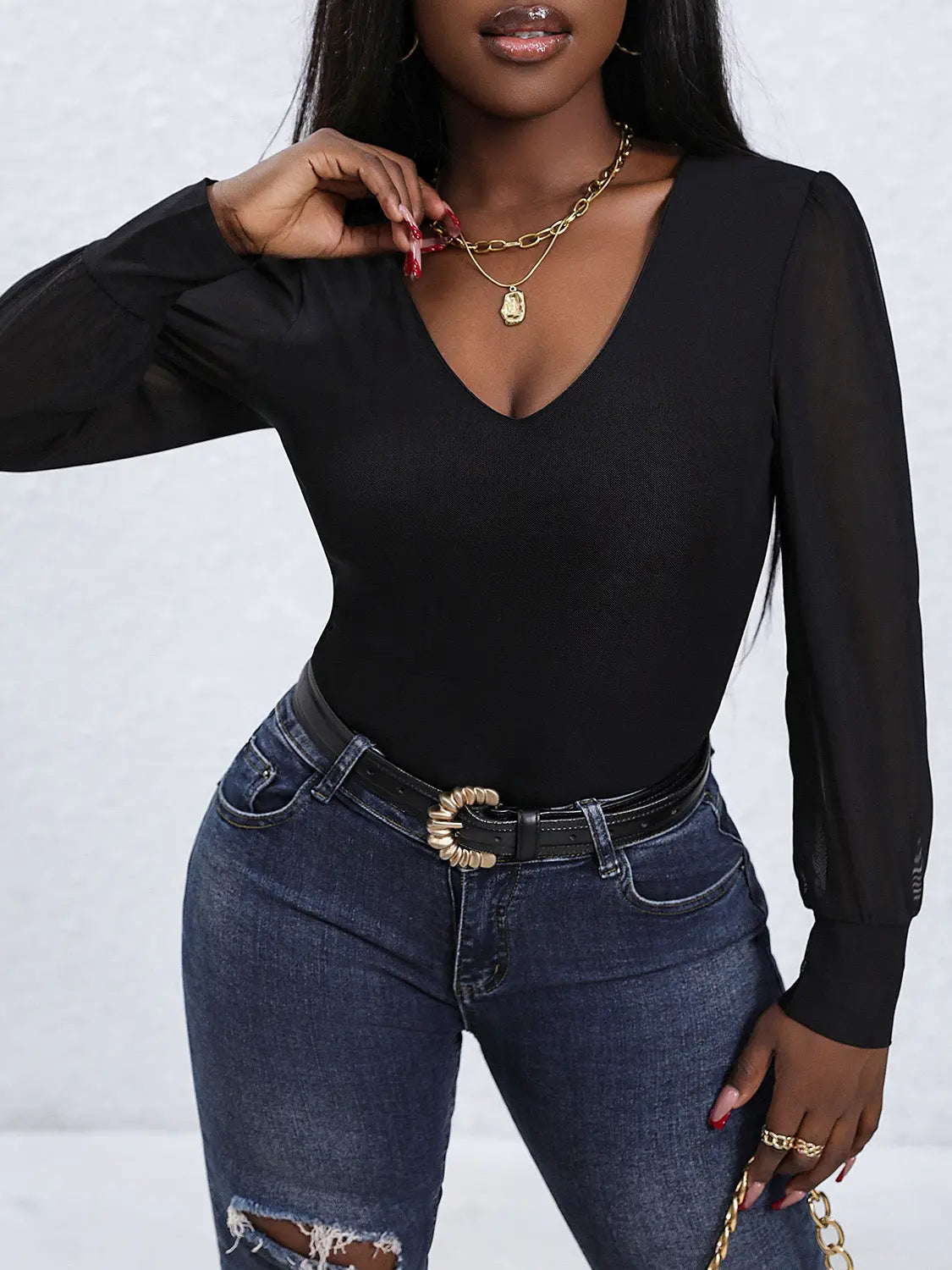 V-Neck Long Sleeve Bodysuit Trendsi