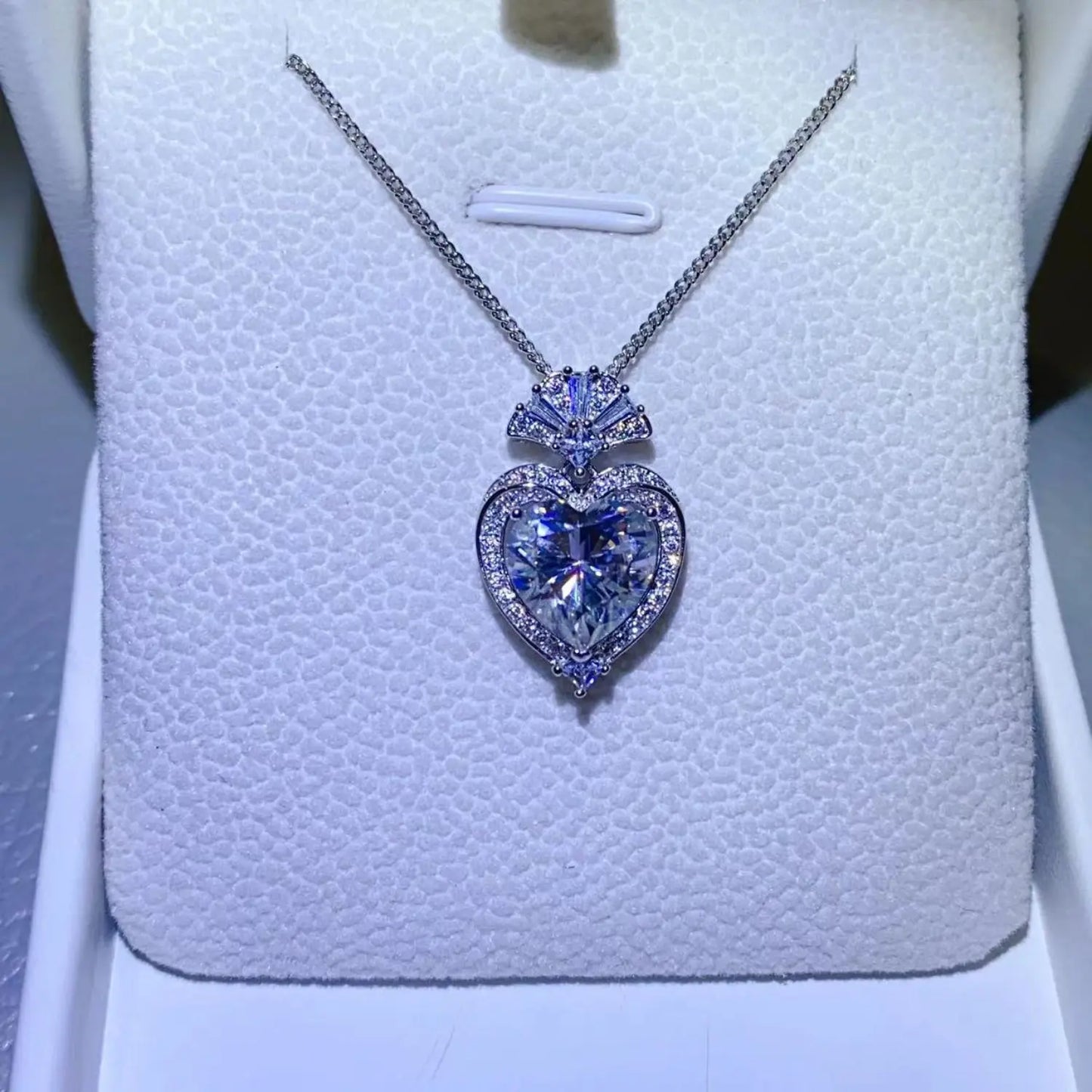 3 Carat Moissanite 925 Sterling Silver Heart Pendant Necklace - GlossiChic Collection