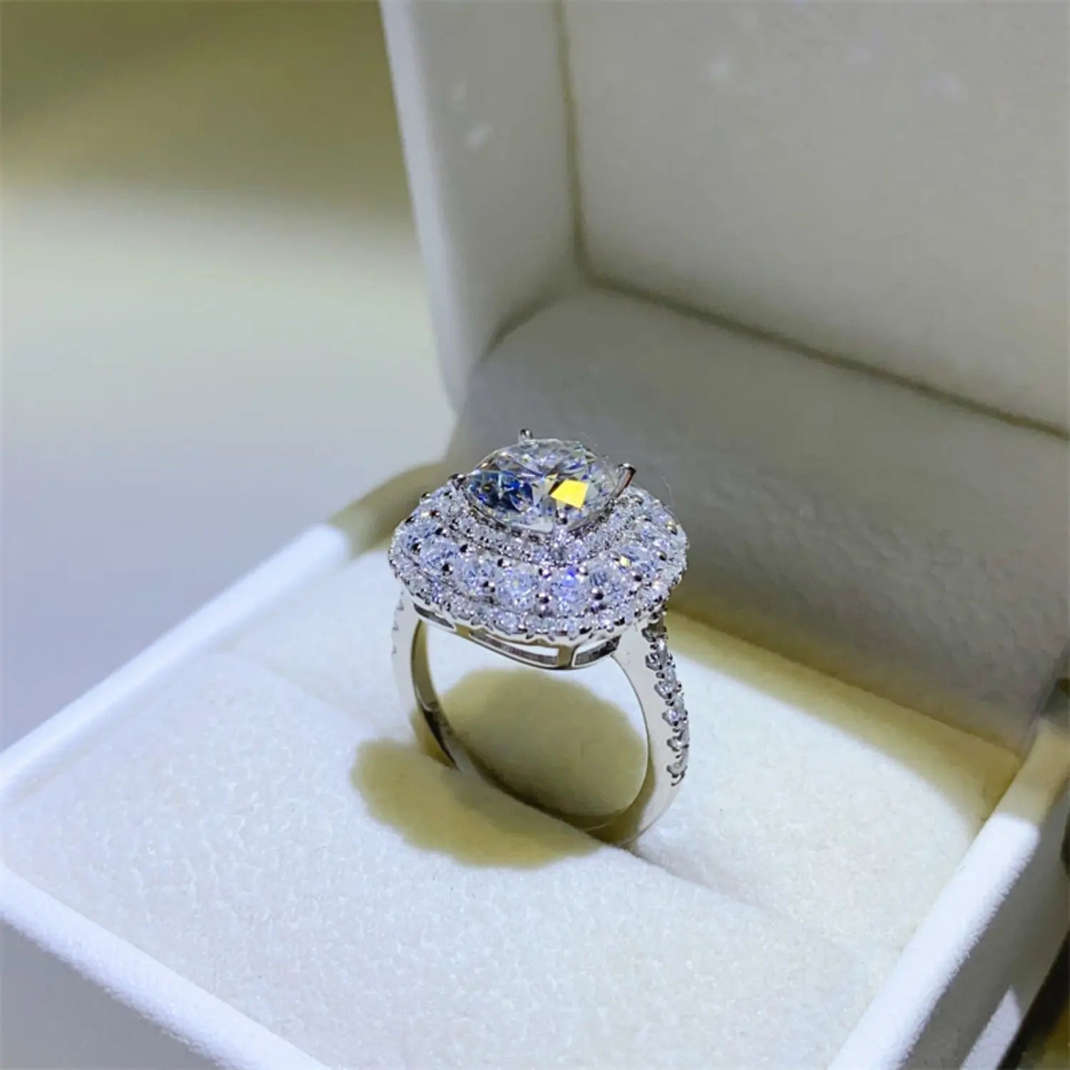 2 Carat Moissanite 925 Sterling Silver Ring - GlossiChic Collection Silver / 5 GlossiChic Collection jewelry