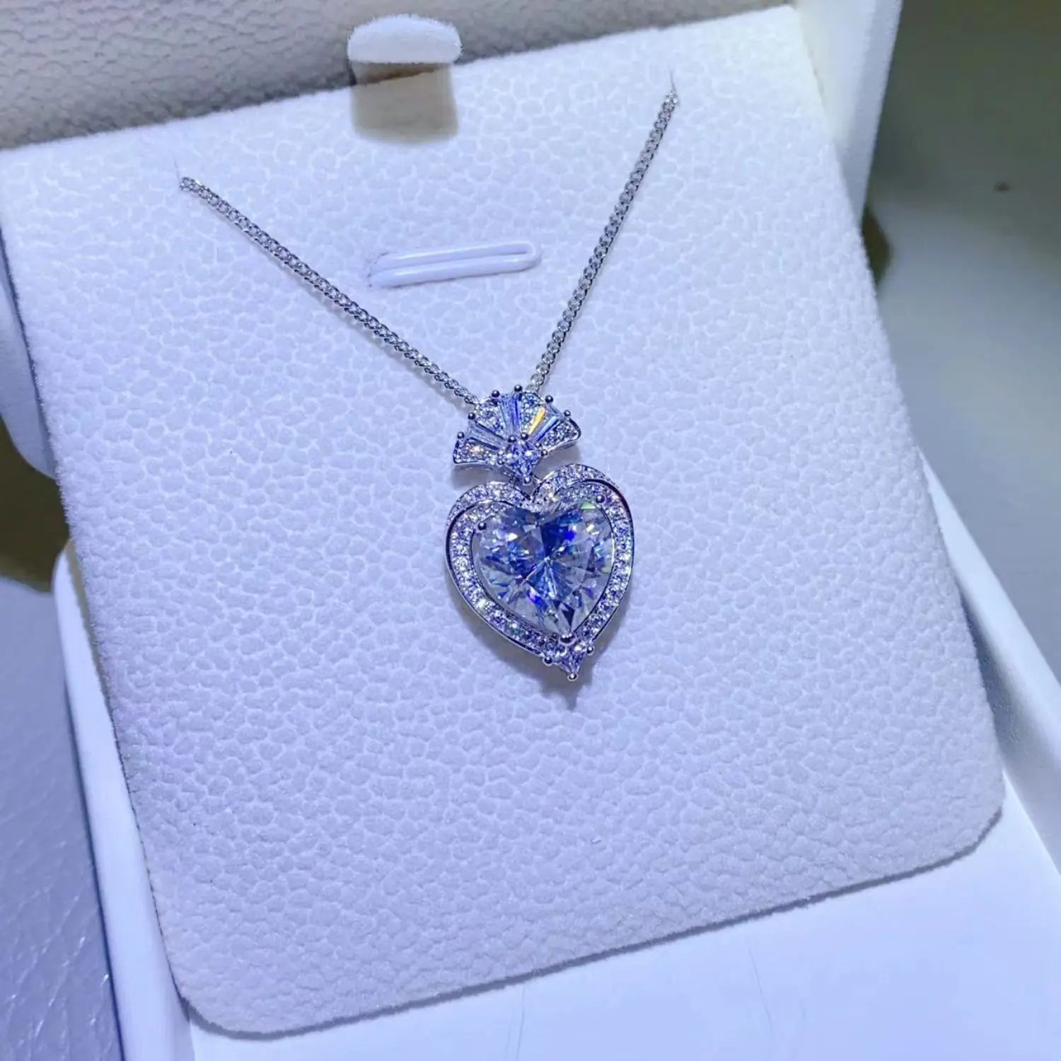 3 Carat Moissanite 925 Sterling Silver Heart Pendant Necklace - GlossiChic Collection