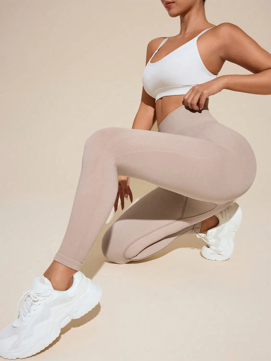 Solid High Rise Active Leggings Trendsi