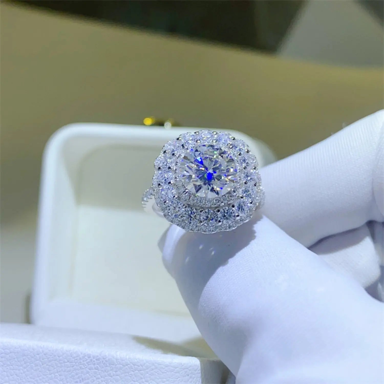 2 Carat Moissanite 925 Sterling Silver Ring - GlossiChic Collection Silver / 5 GlossiChic Collection jewelry