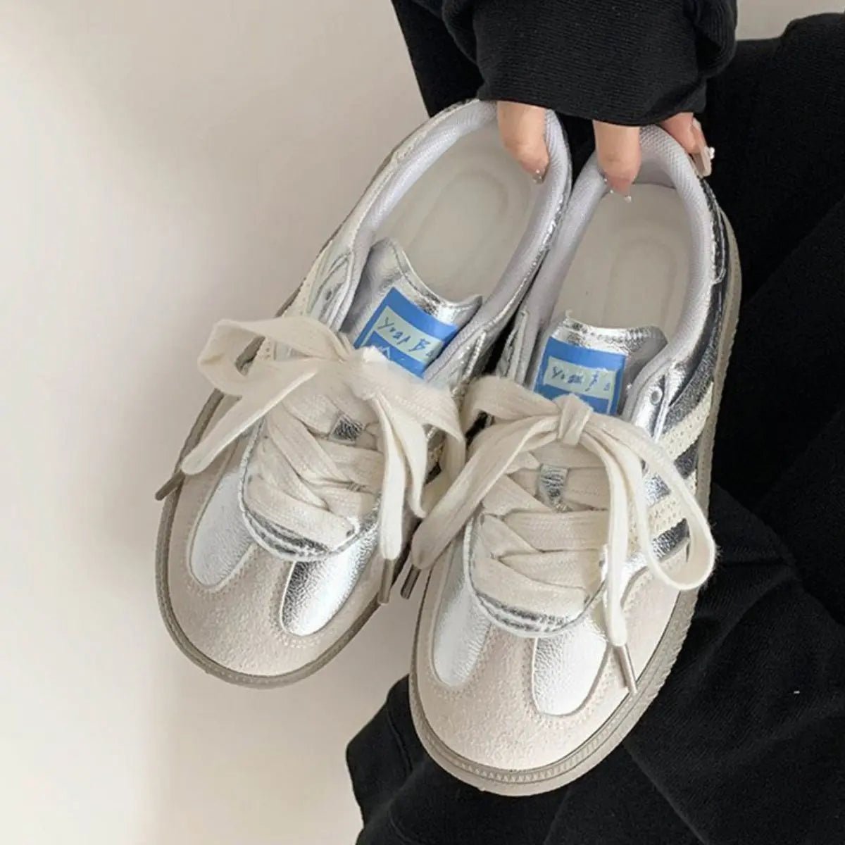 Contrast Round Toe Flat Sneakers - GlossiChic CollectionShoes