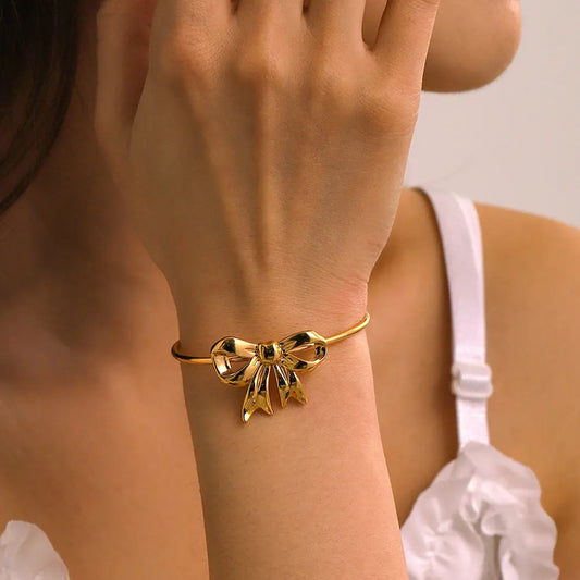 18K Gold-Plated Stainless Steel Bow Bracelet - GlossiChic Collection