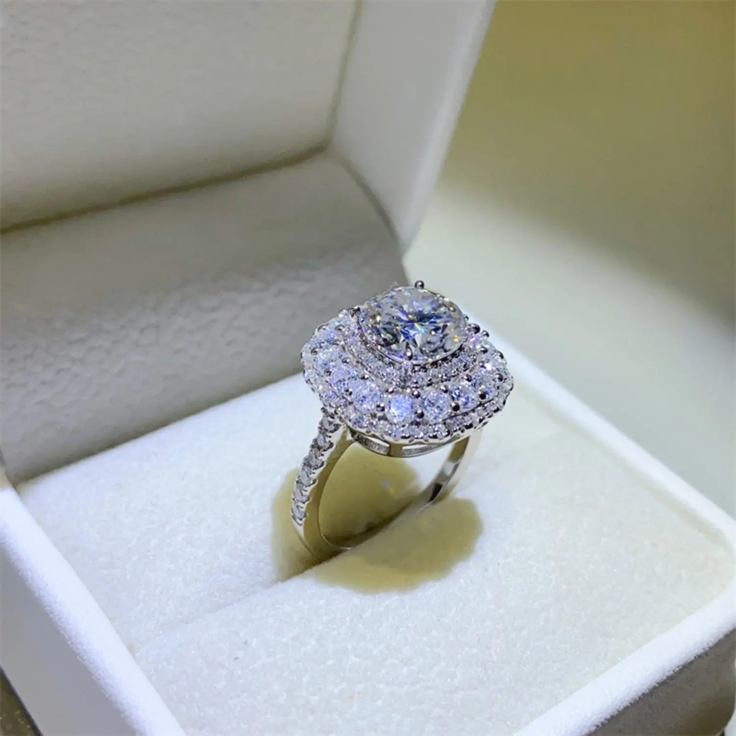 2 Carat Moissanite 925 Sterling Silver Ring - GlossiChic Collection Silver / 5 GlossiChic Collection jewelry