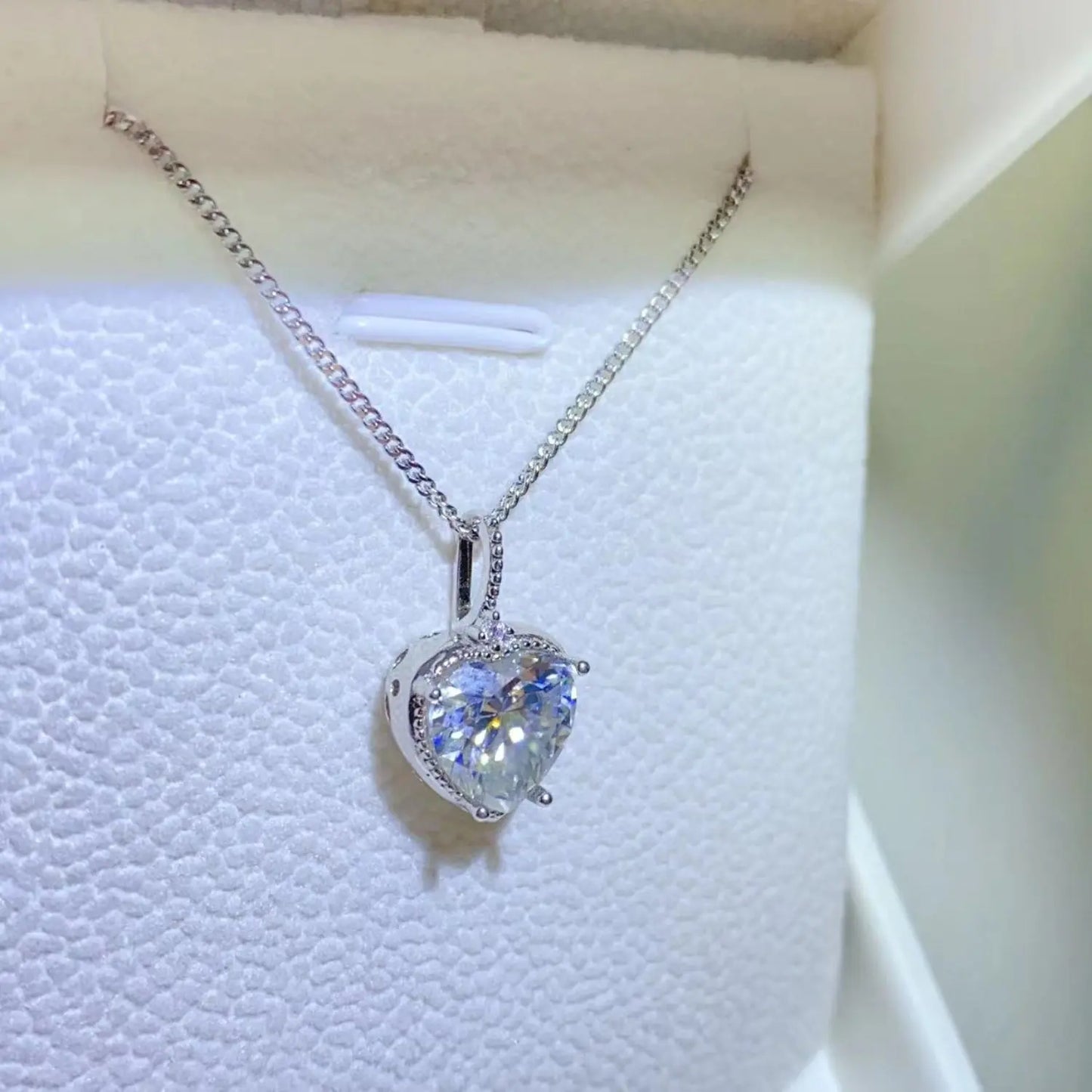 2 Carat Moissanite 925 Sterling Silver Necklace - GlossiChic Collection