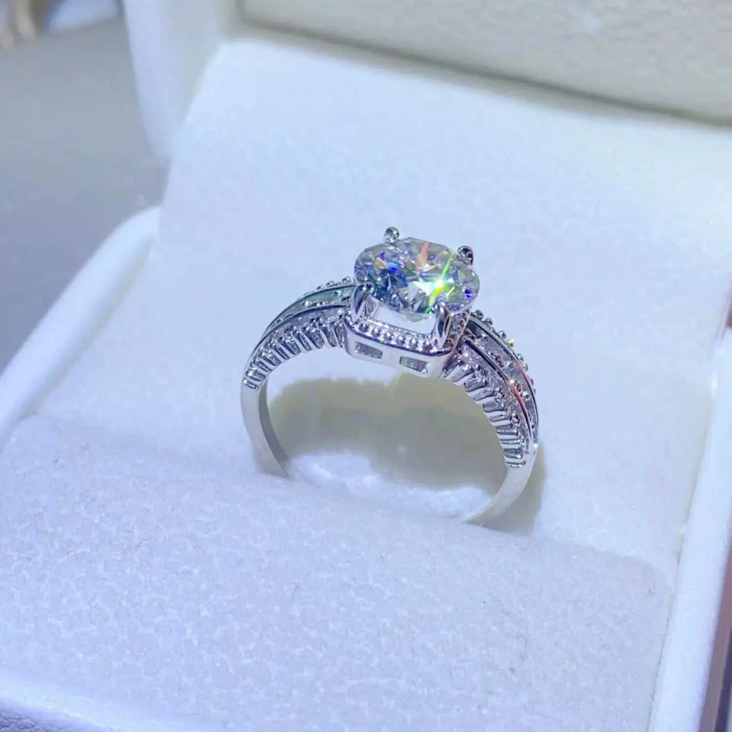 2 Carat Moissanite 925 Sterling Silver Ring - GlossiChic Collection Silver / 4.5 GlossiChic Collection jewelry