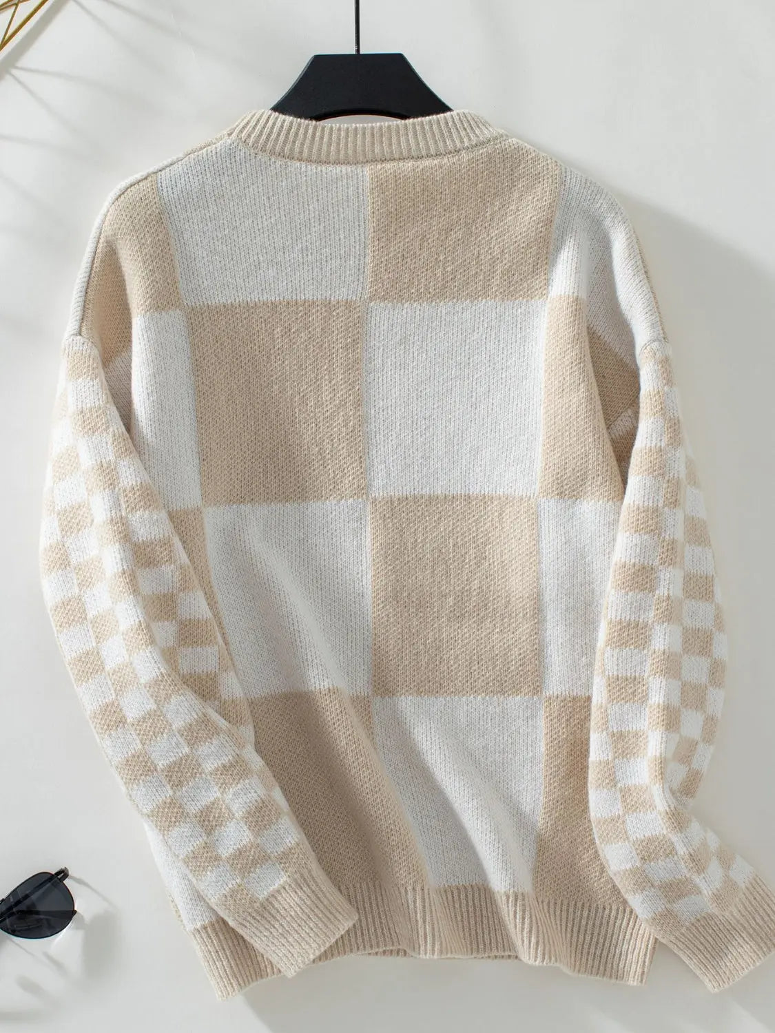 Color Block Round Neck Long Sleeve Sweater Trendsi