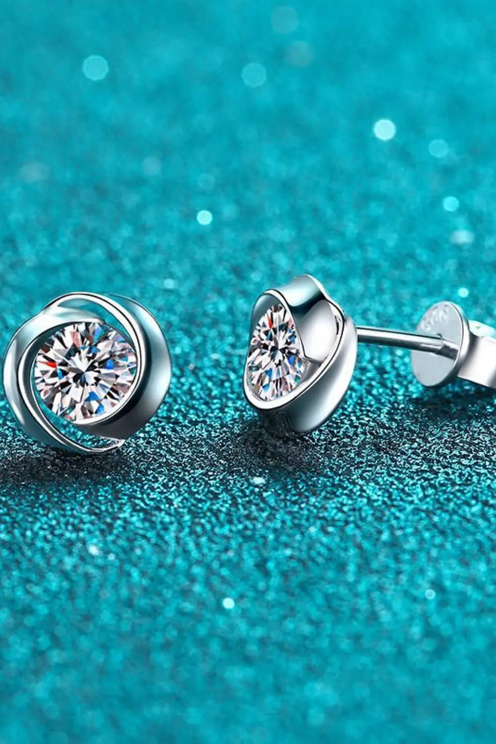 Feeling Fun Moissanite Stud Earrings - GlossiChic Collectionjewelry
