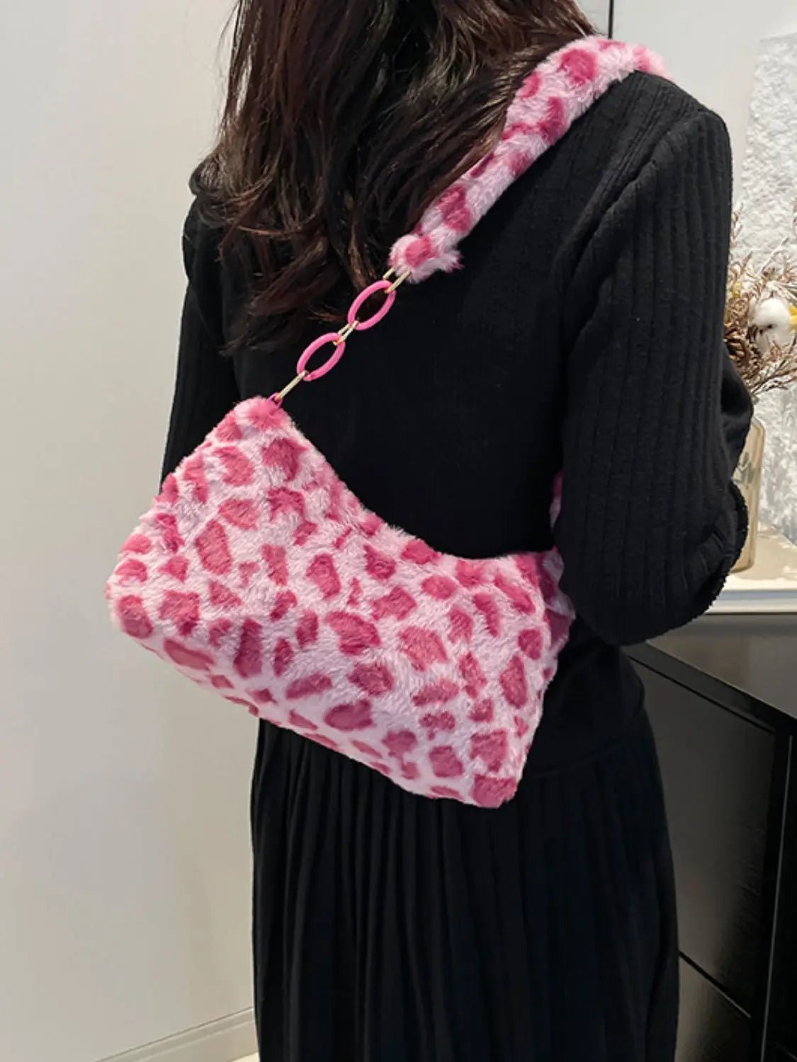 Leopard Fluff Shoulder Bag - GlossiChic Collectionhandbags