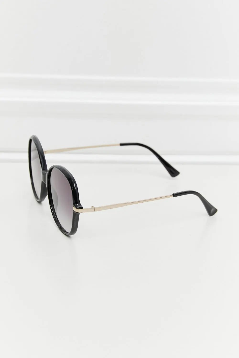Metal - Plastic Hybrid Full Rim Sunglasses - GlossiChic CollectionSunglasses