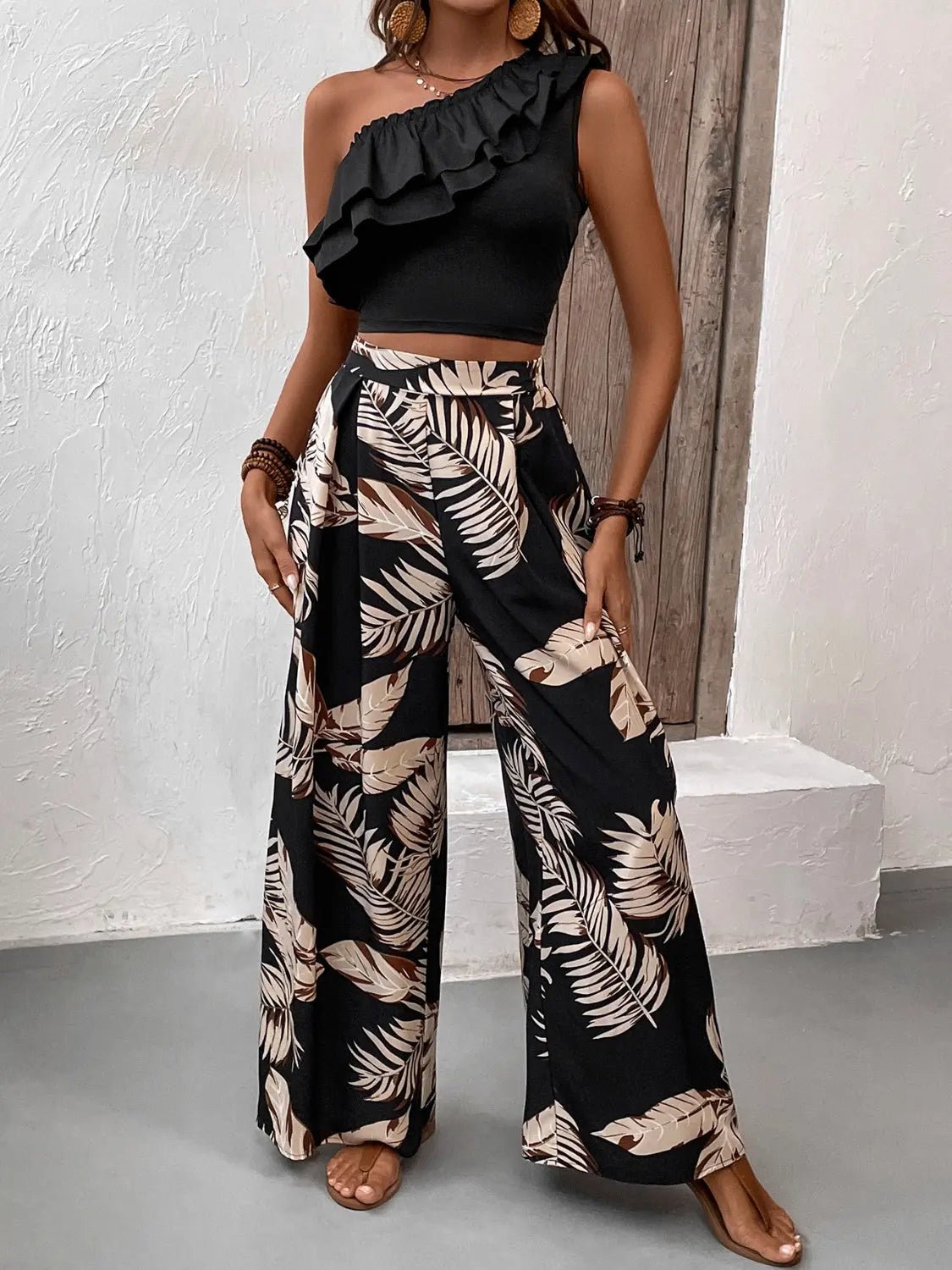 Ruffled Sleeveless Top and Printed Pants Set - GlossiChic CollectionOutfit Sets