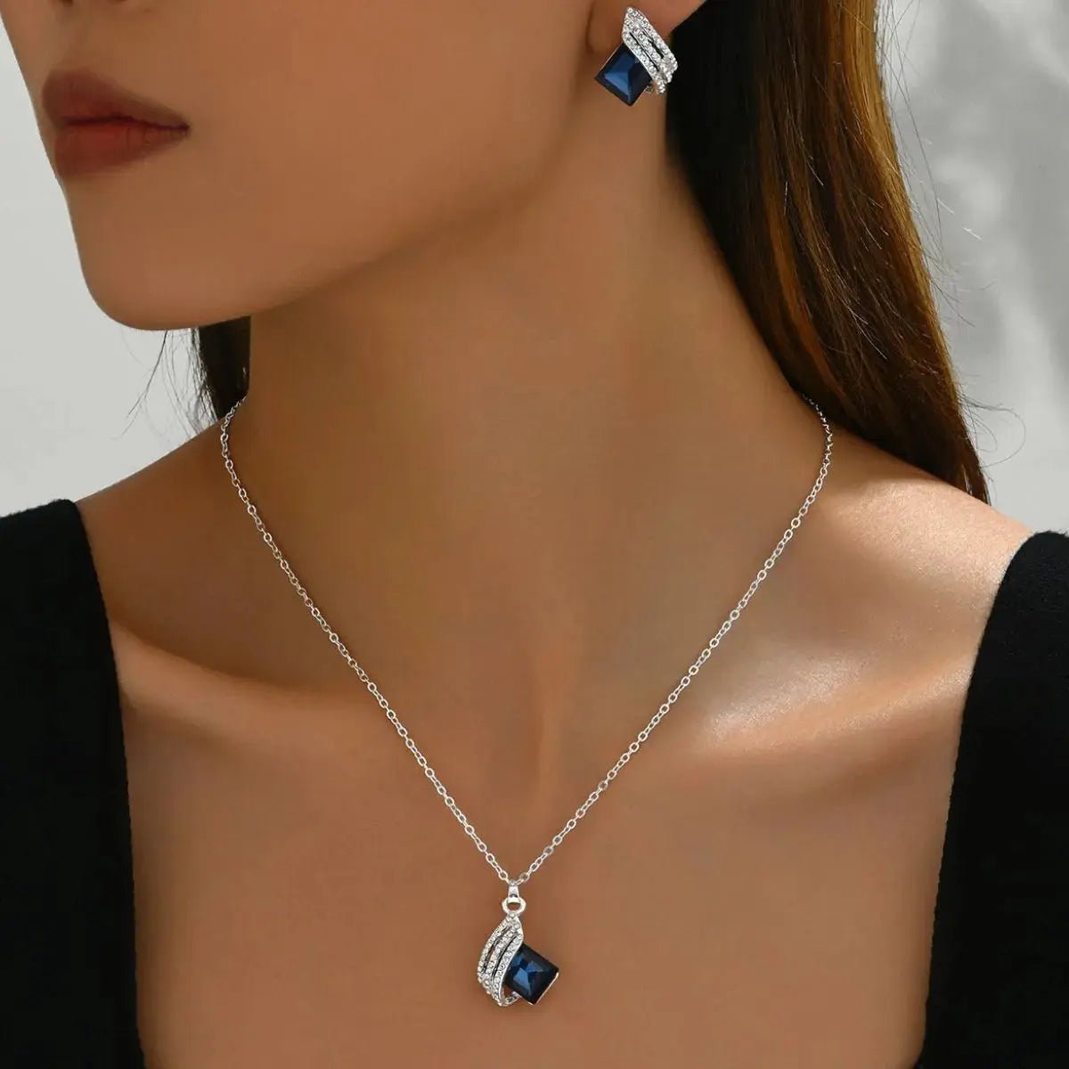 Stainless Steel Crystal Geometric Earrings and Necklace Jewelry Set - GlossiChic Collectionjewelry