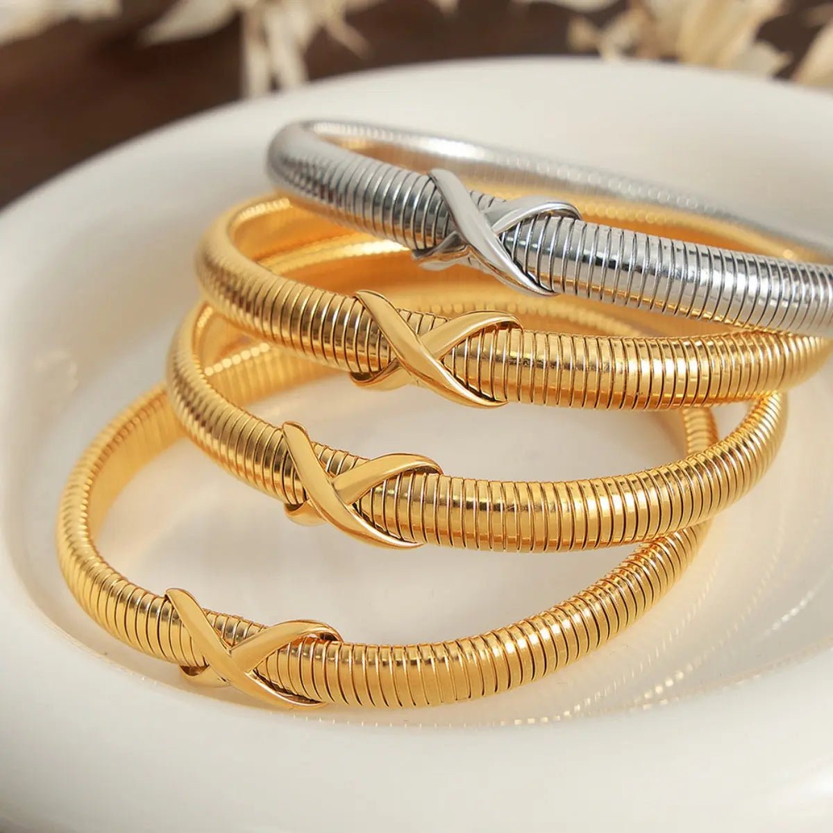 Titanium Steel Spring Shape Bracelet - GlossiChic CollectionBracelets