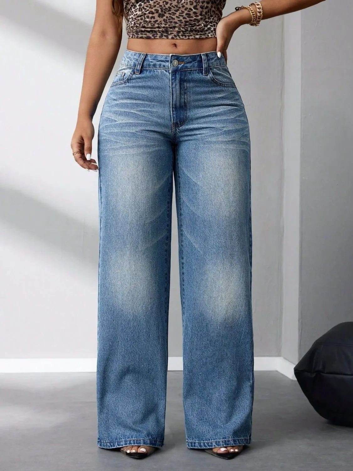 Wide Leg Jeans with Pockets - GlossiChic CollectionJeans, Pants, & Shorts