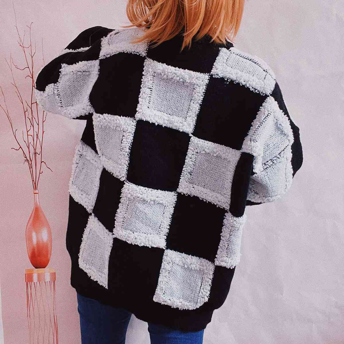 Checkered Round Neck Long Sleeve Sweater - GlossiChic Collection Black / S GlossiChic Collection apparel