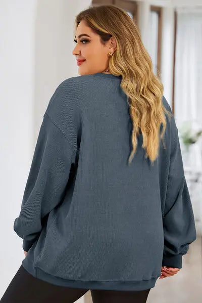 Plus Size Heart Ribbed Round Neck Sweatshirt - GlossiChic Collection Black / 1XL GlossiChic Collection apparel
