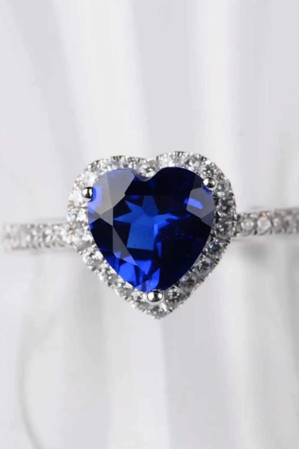 2 Carat Moissanite Heart-Shaped Side Stone Ring - GlossiChic Collection